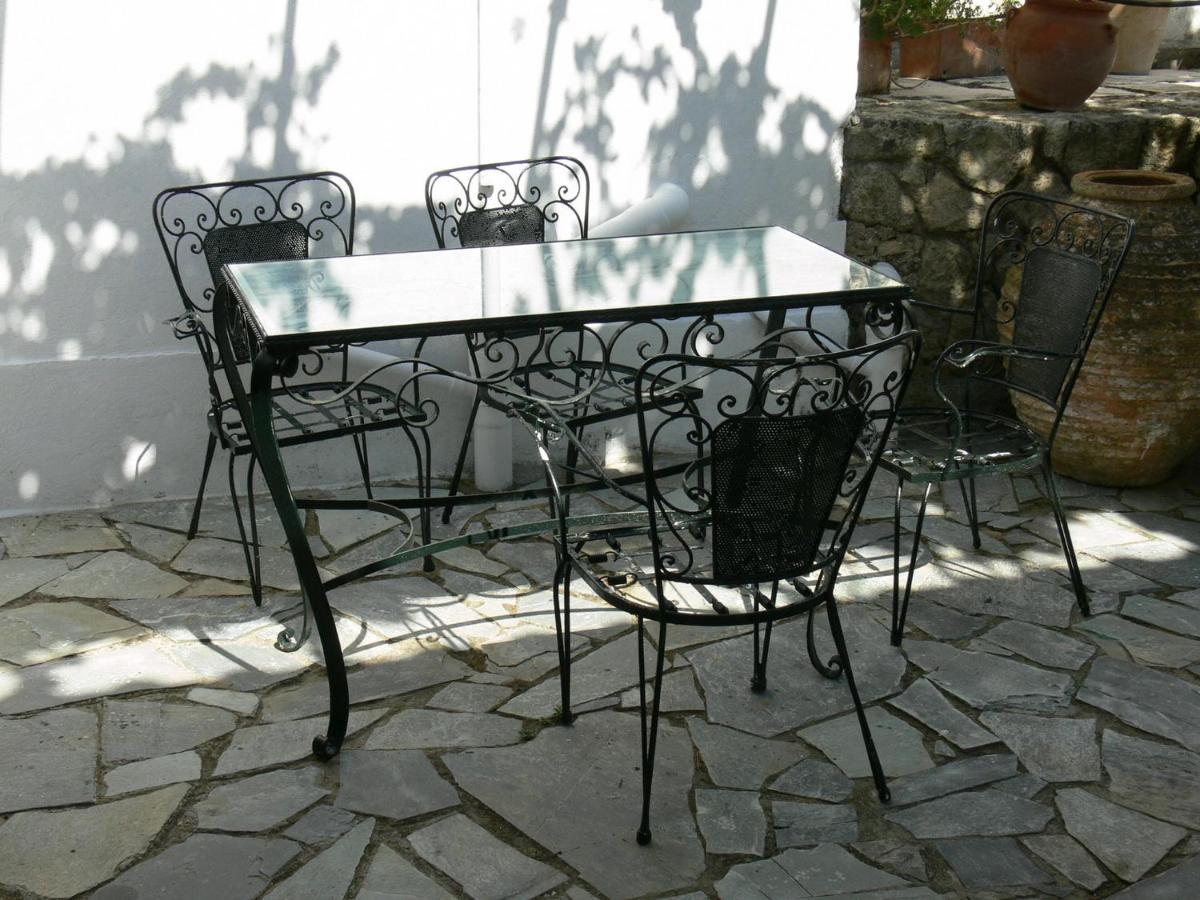 Villa Quietude Agios Stefanos Avliotes  Oda fotoğraf